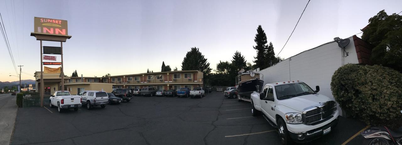 Sunset Inn Grants Pass Zewnętrze zdjęcie